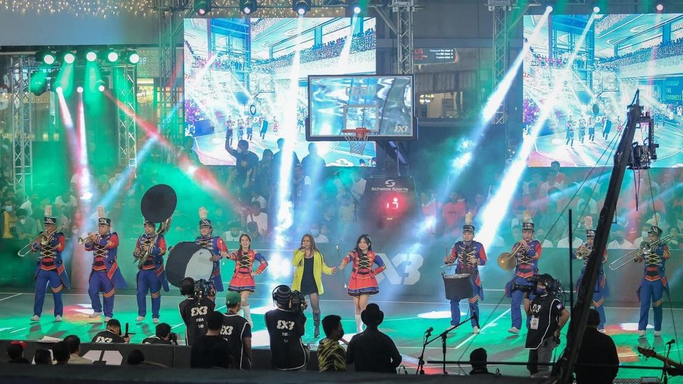 The opening show under stage lighting at a FIBA 3x3 World Tour event