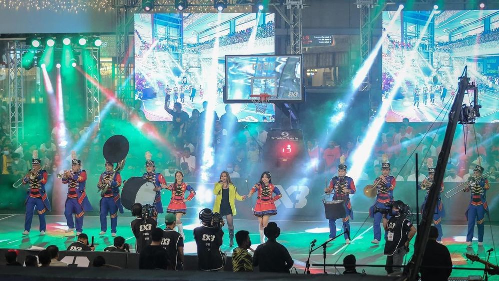 The opening show under stage lighting at a FIBA 3x3 World Tour event