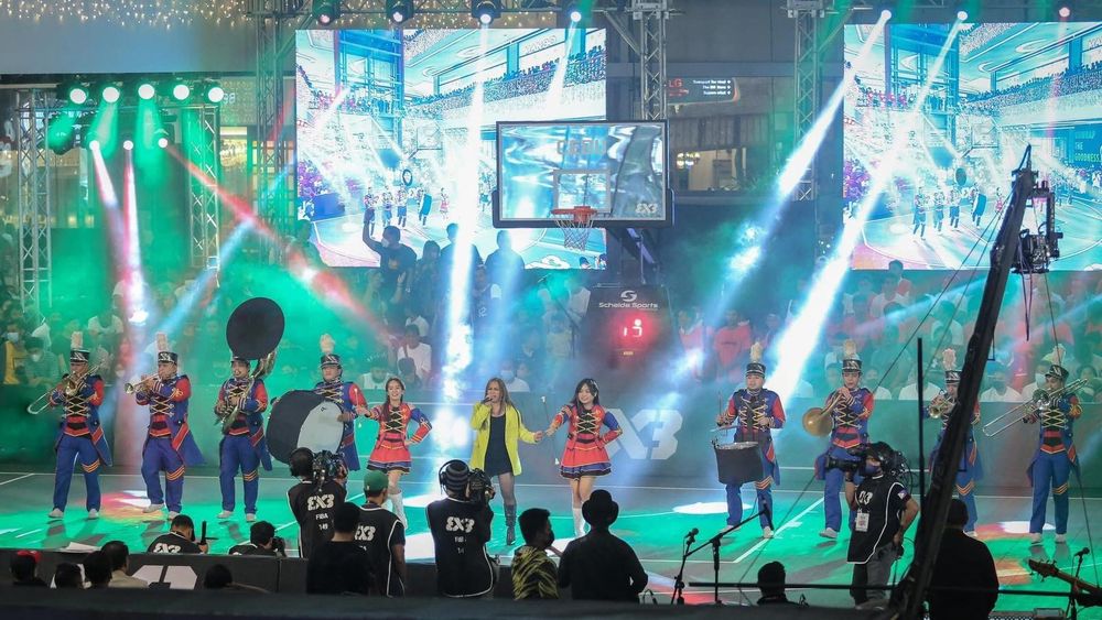 The opening show under stage lighting at a FIBA 3x3 World Tour event